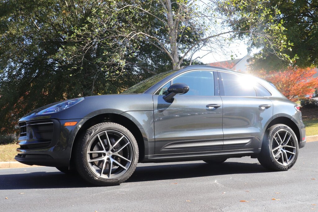 Used 2024 Porsche Macan Base SUV