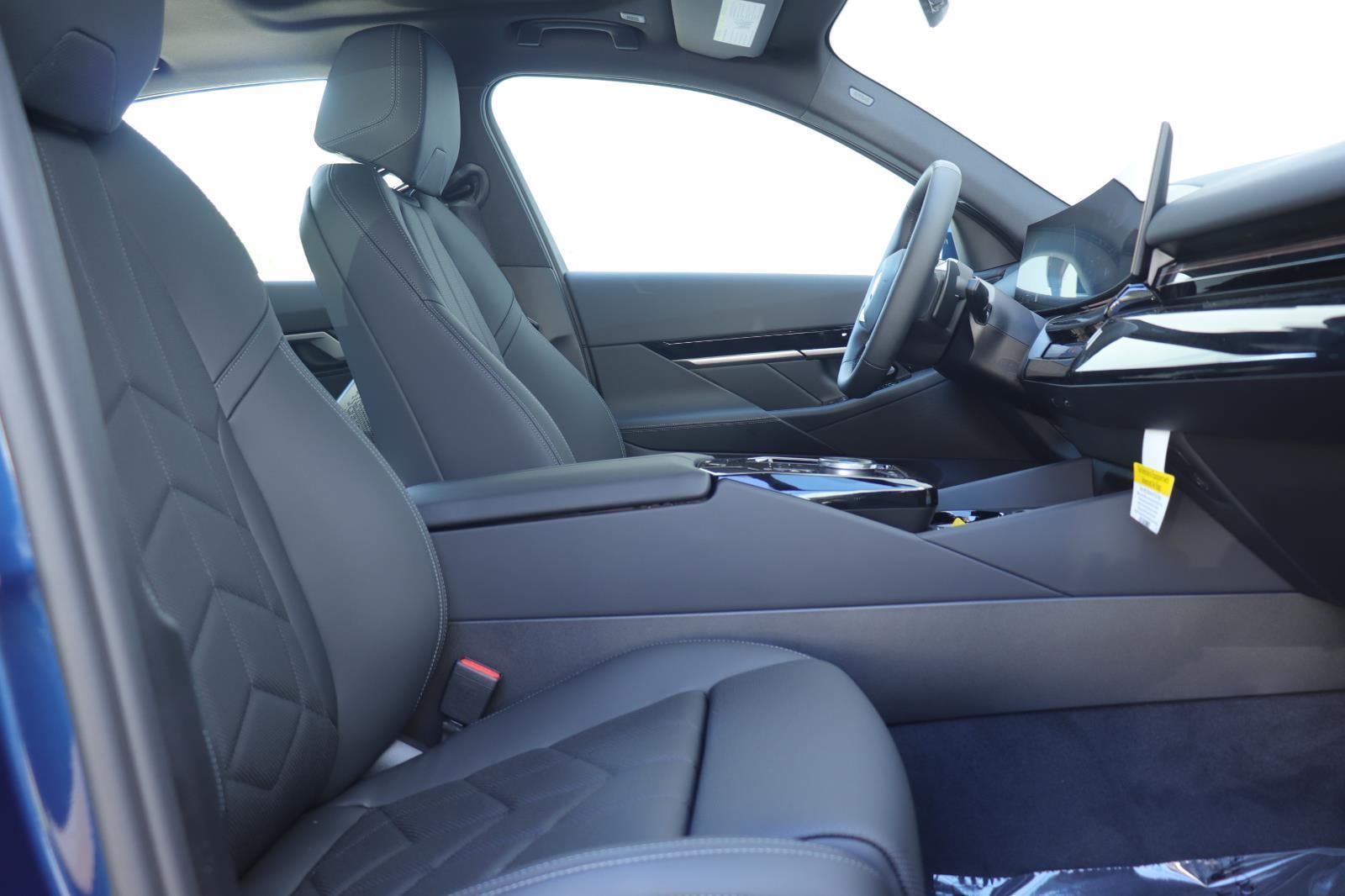 2026 BMW 5 Series 530i - Photo 18