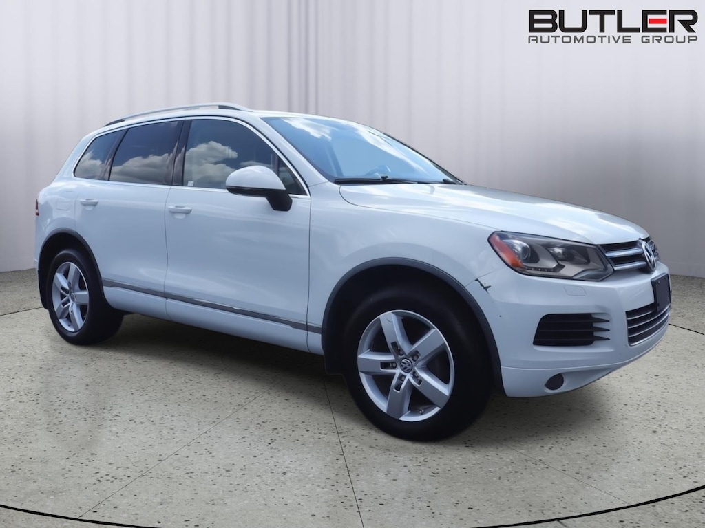 Used 2013 Volkswagen Touareg Lux
