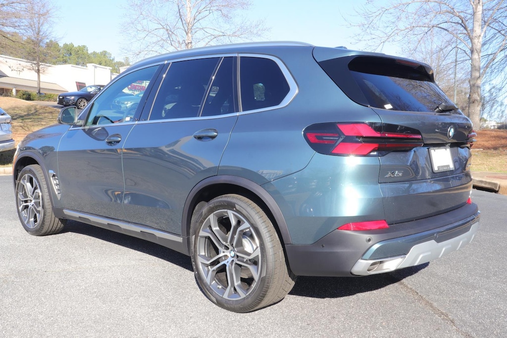 New 2026 BMW X5 xDrive40i Sports Activity Vehicle