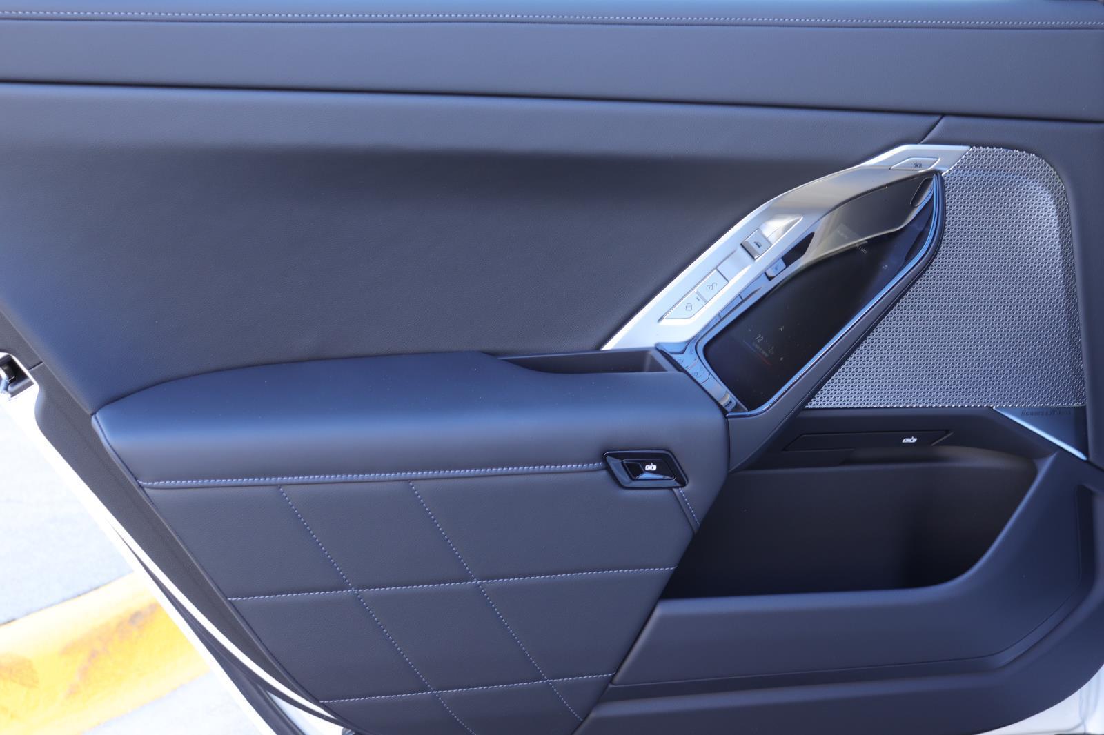 2026 BMW 7 Series 760i - Photo 14
