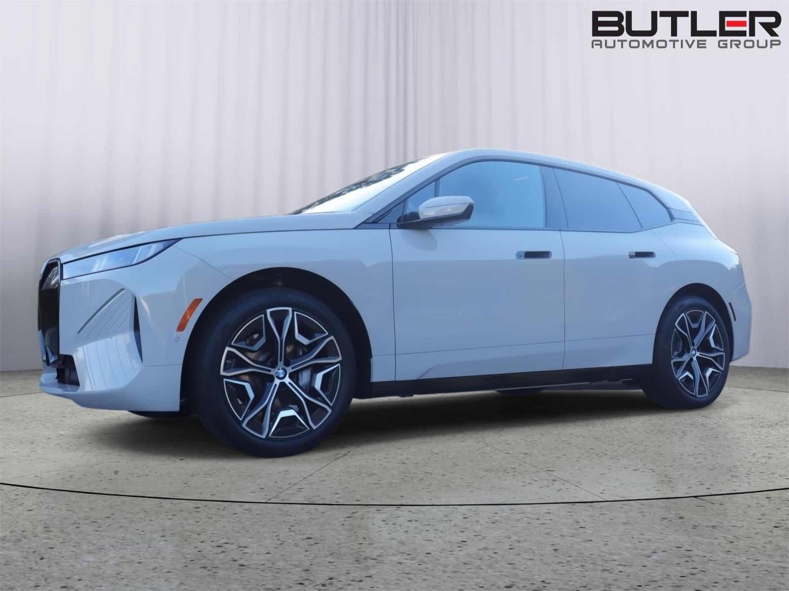 2026 BMW iX xDrive45's photo