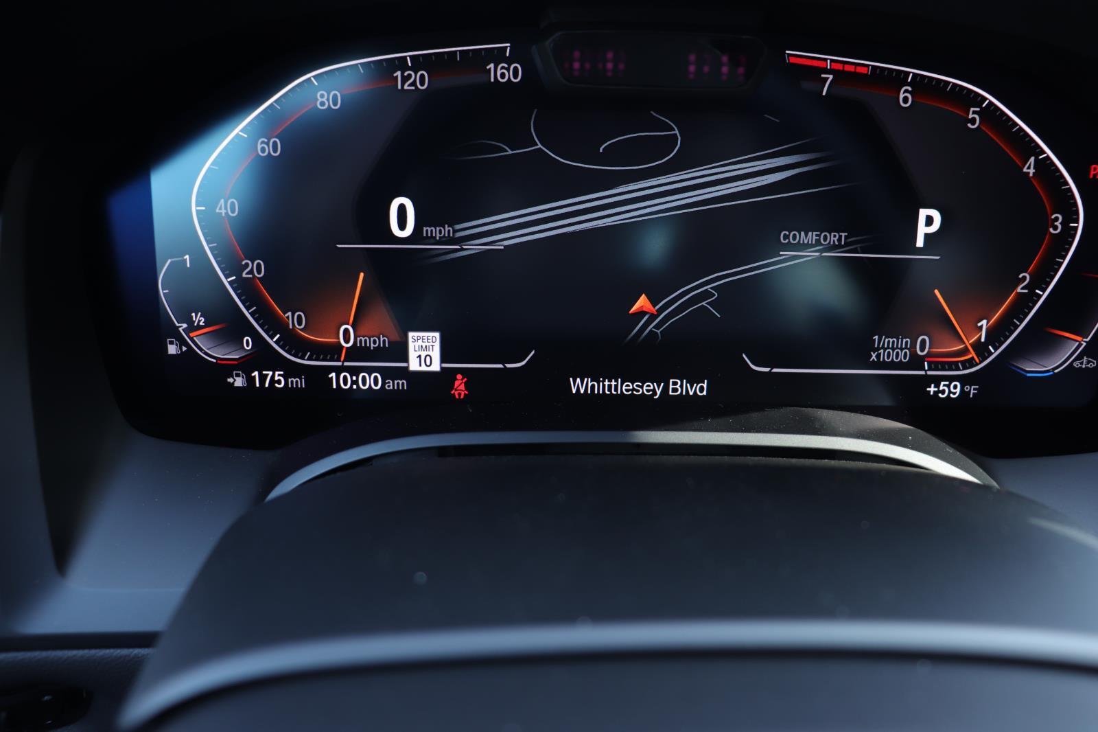 2025 BMW 8 Series 840i - Photo 25