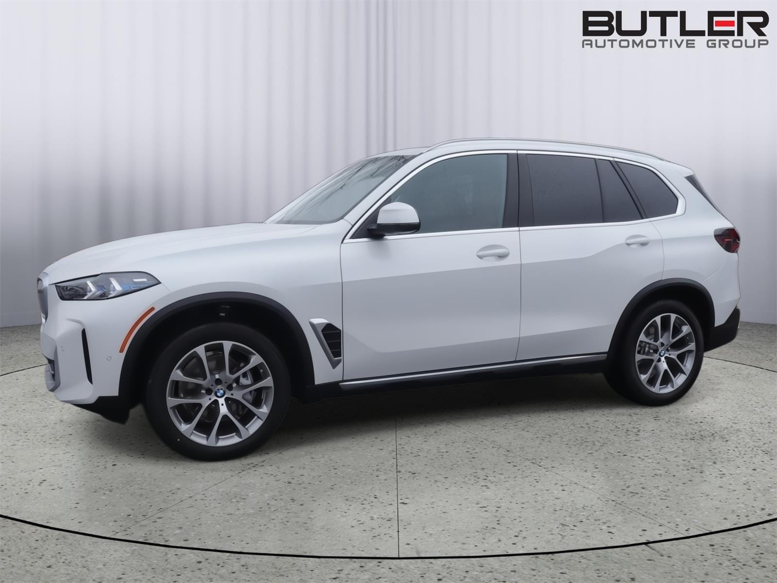 2026 BMW X5 sDrive40i's photo