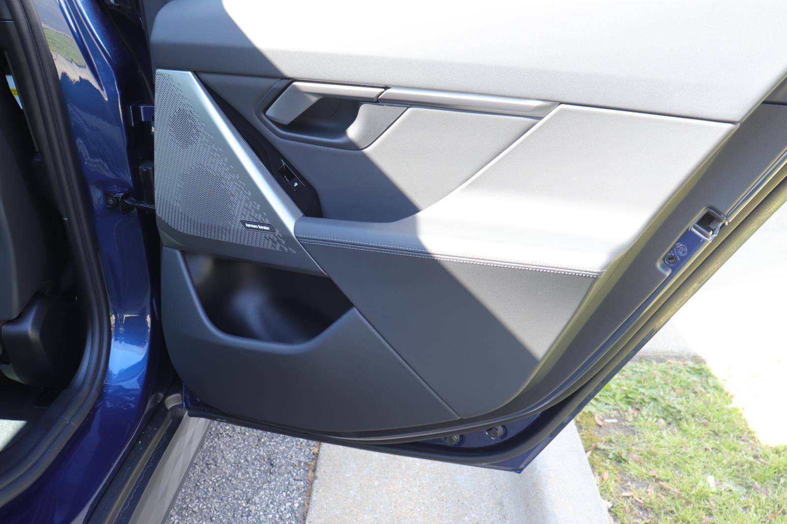 2026 BMW 5 Series 530i - Photo 19