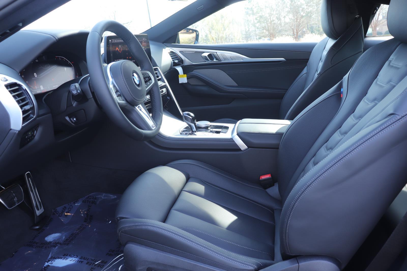 2025 BMW 8 Series 840i - Photo 12