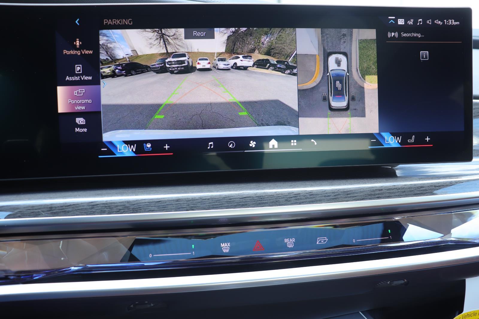 2026 BMW 7 Series 760i - Photo 30