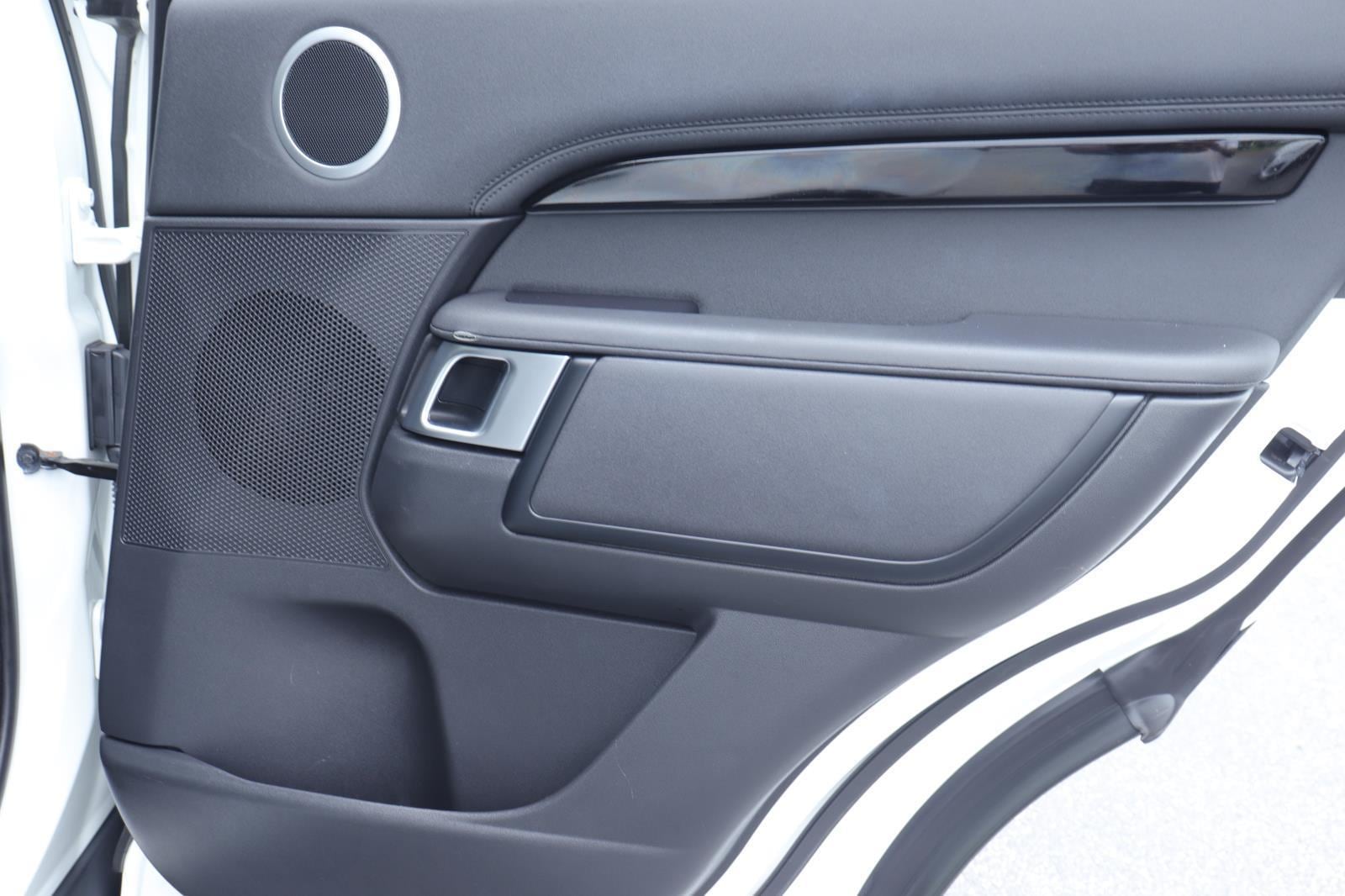 2024 Land Rover Discovery S - Photo 21
