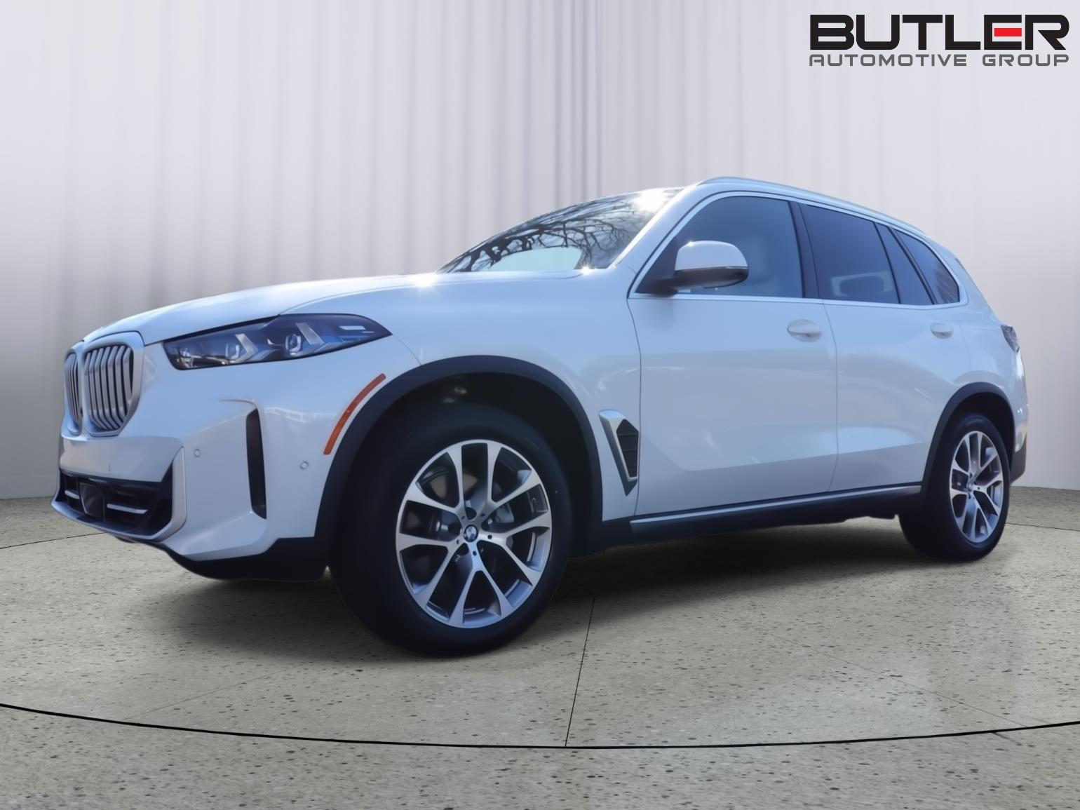 2026 BMW X5 sDrive40i's photo