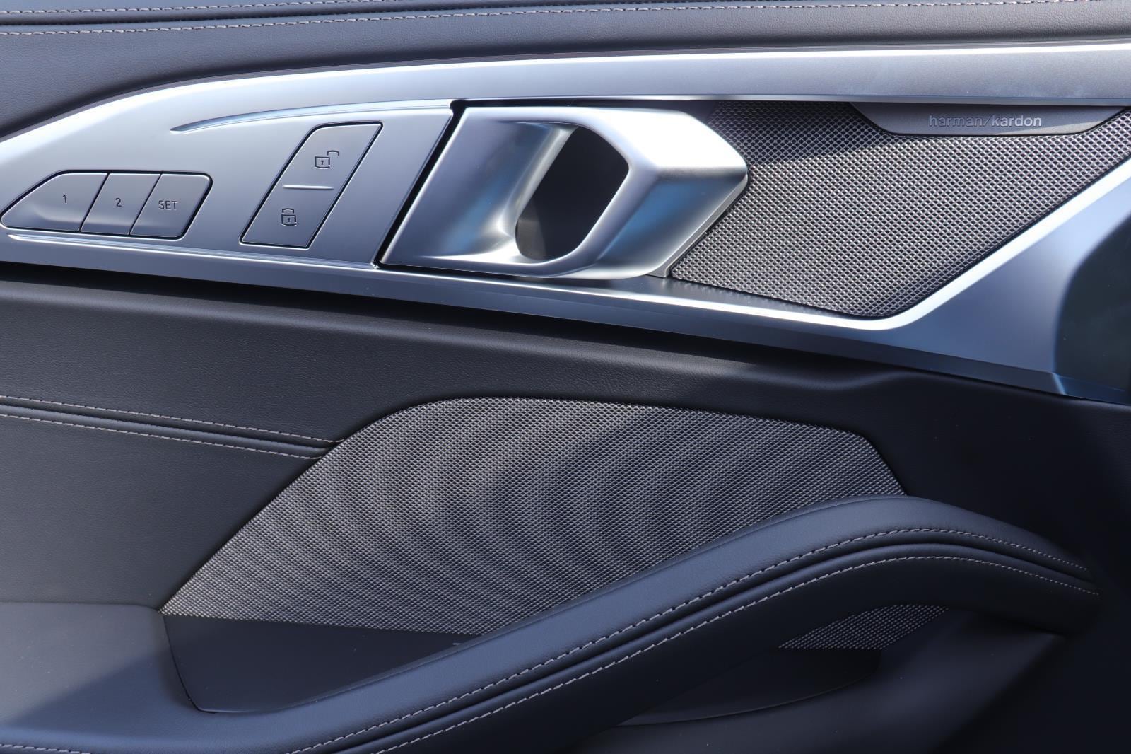 2025 BMW 8 Series 840i - Photo 19
