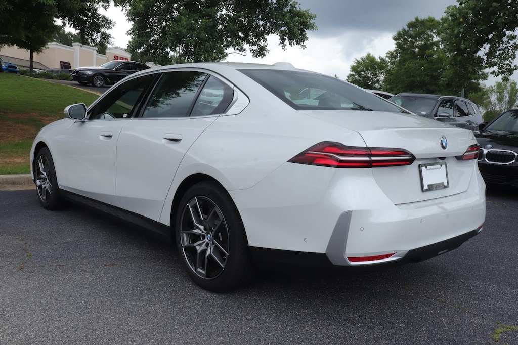 New 2027 BMW 5 Series 530i Sedan