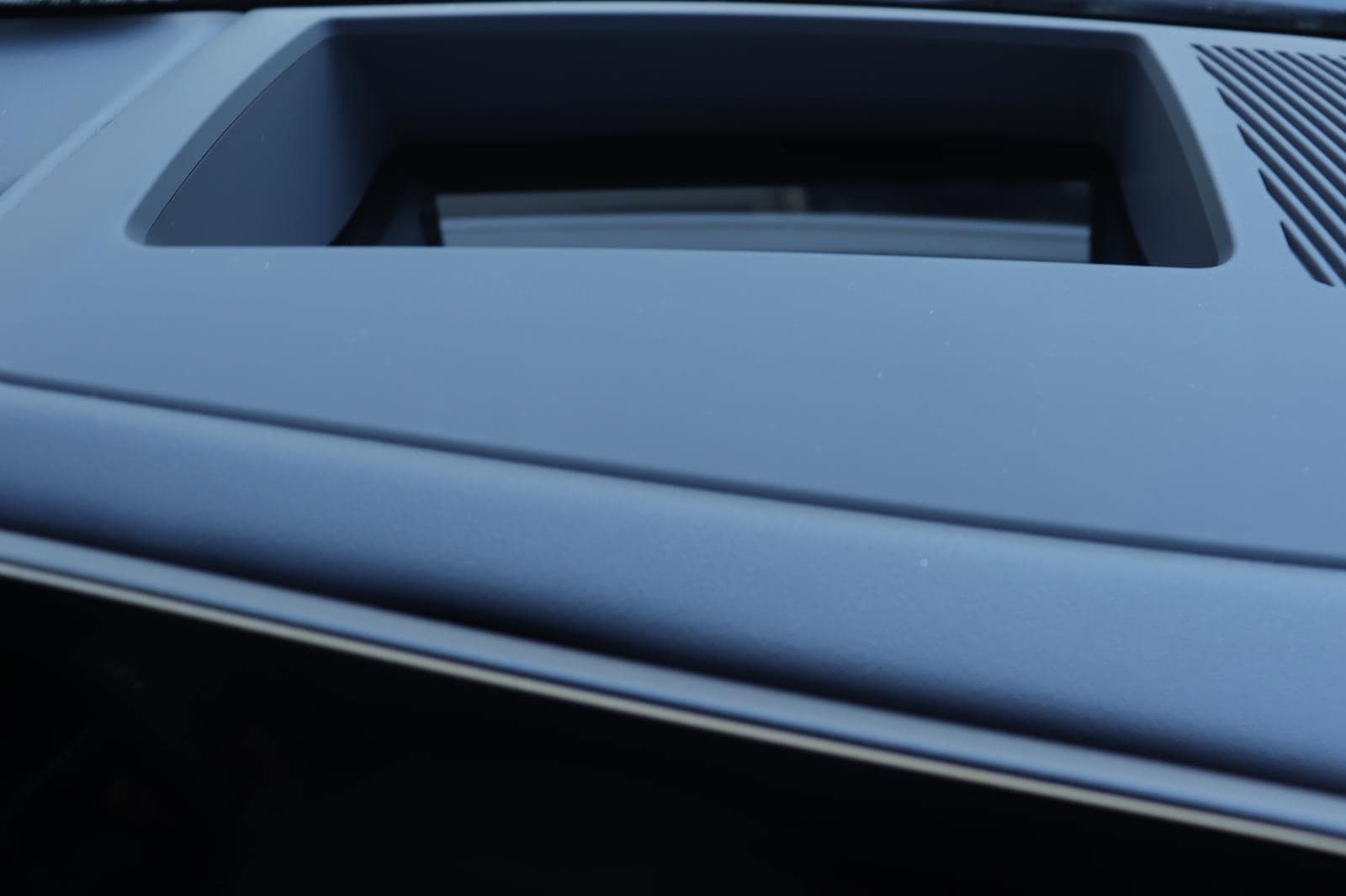 2026 BMW 5 Series 530i - Photo 24