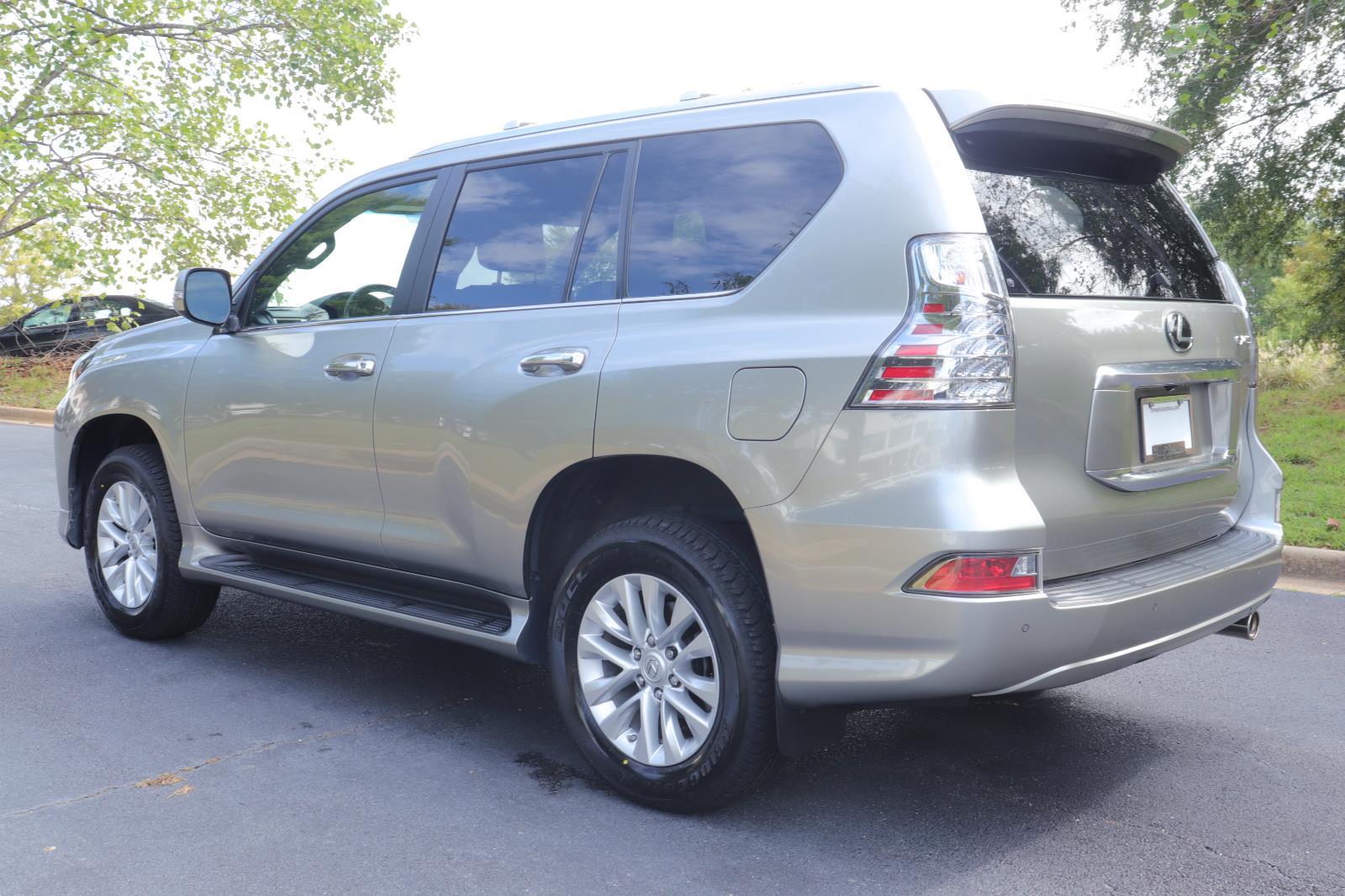 2022 Lexus GX 460 photo 4