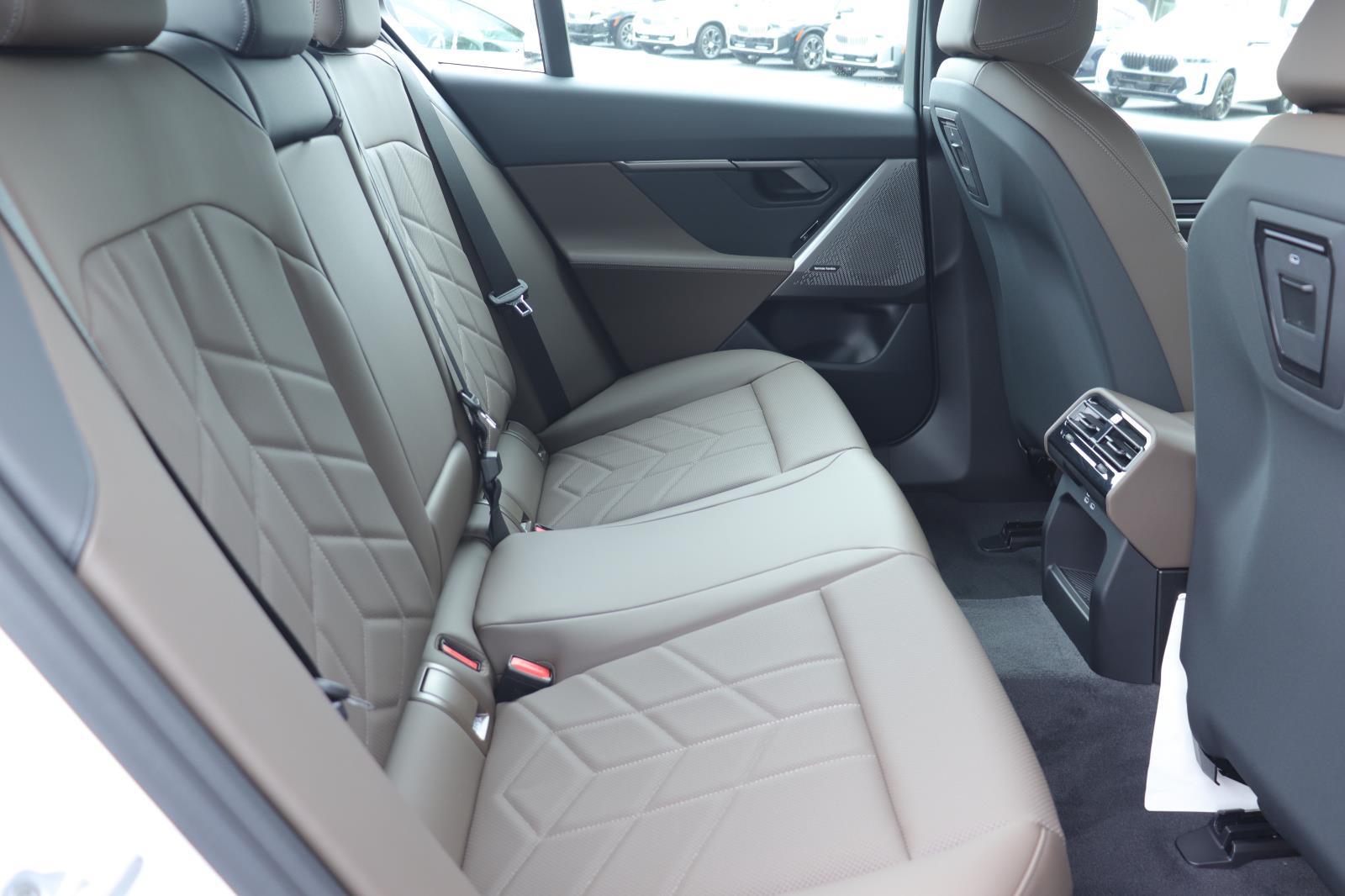 2027 BMW 5 Series 530i - Photo 19