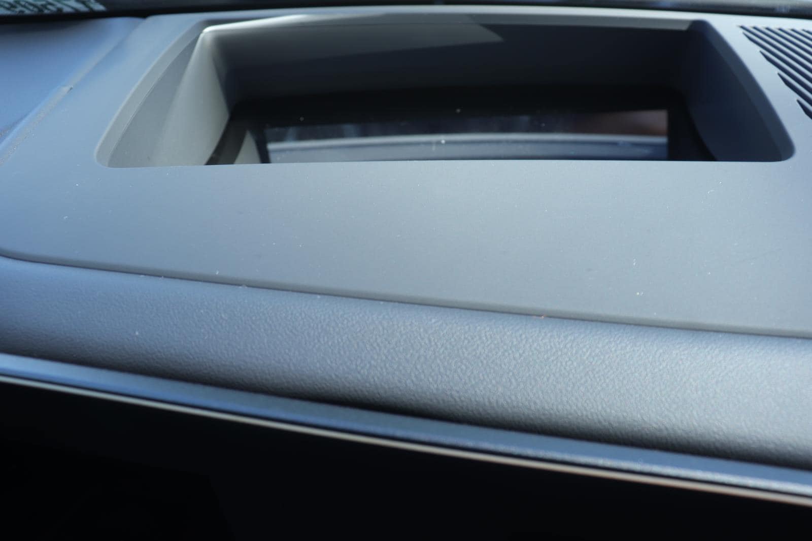 2027 BMW 5 Series 530i - Photo 25