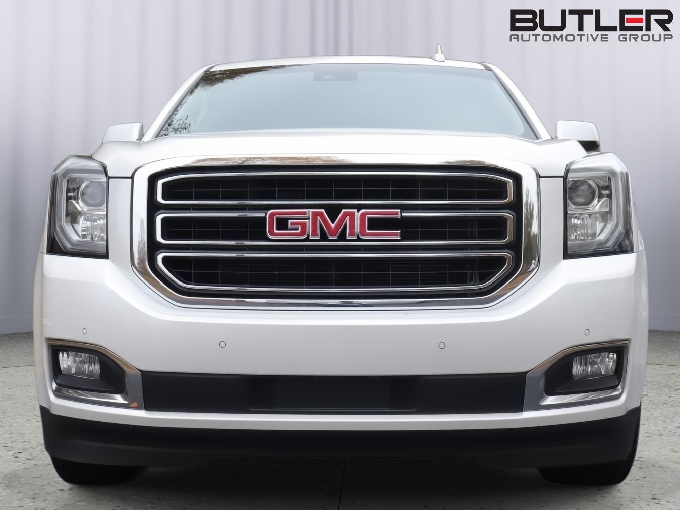 2017 Gmc Yukon SLT photo 2