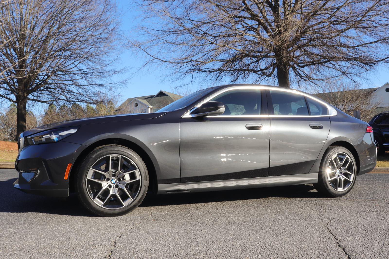 2026 BMW 5 Series 530's photo