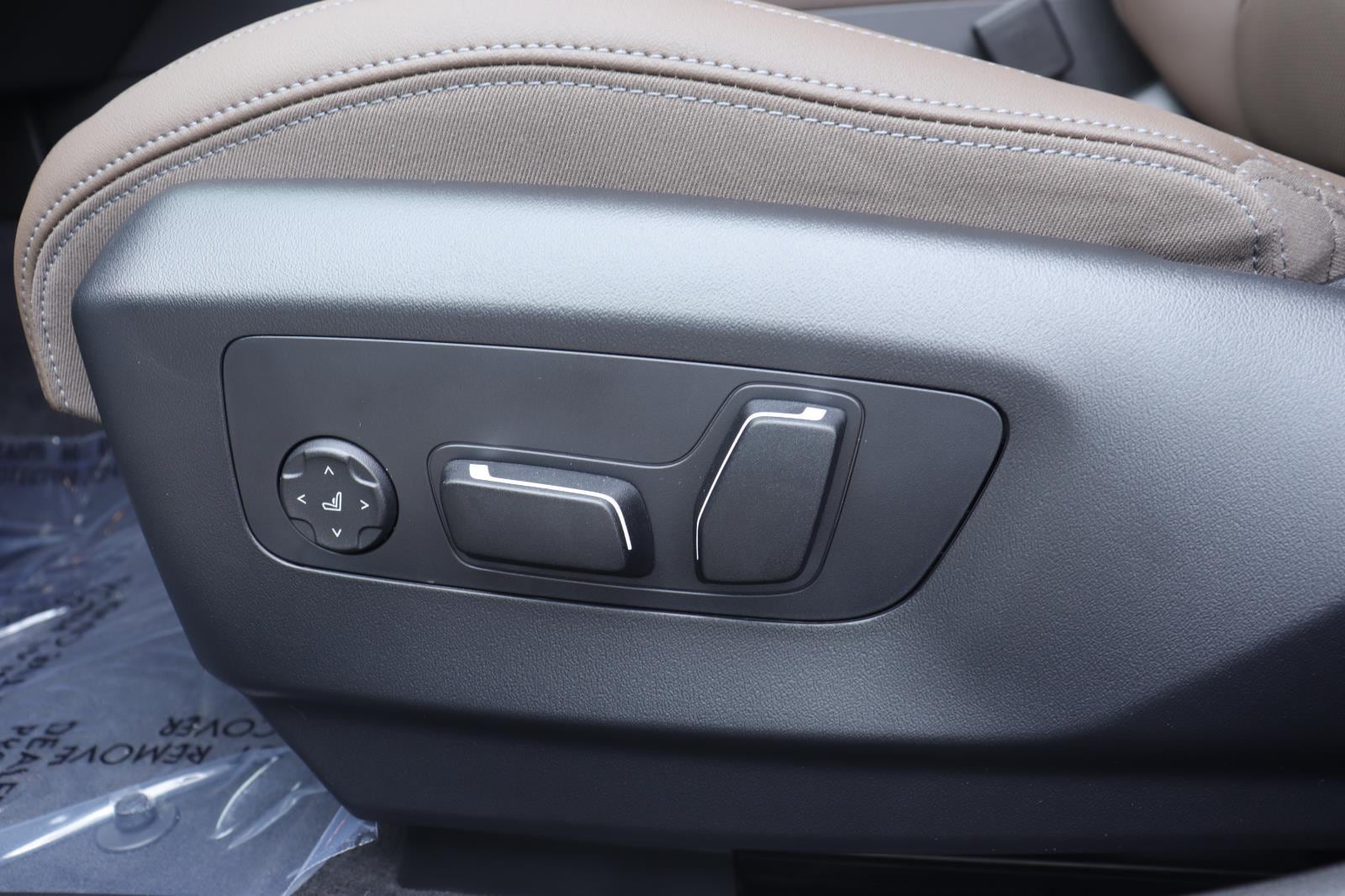 2027 BMW 5 Series 530i - Photo 23