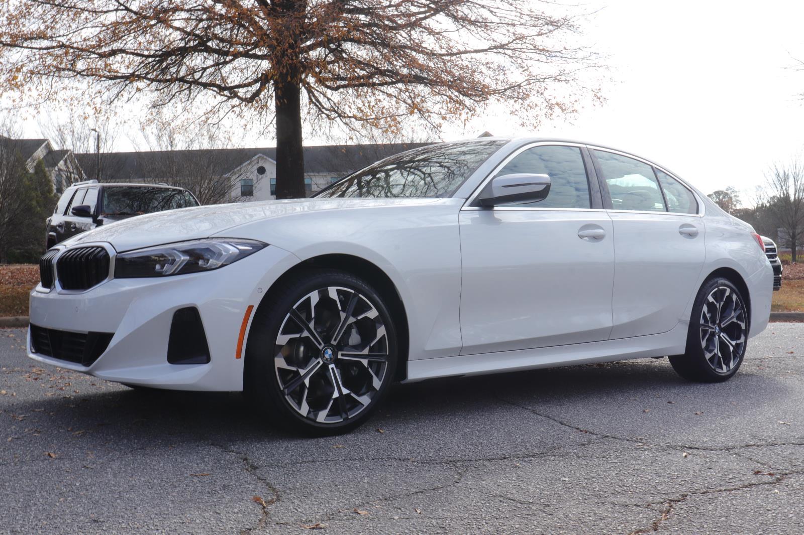 2026 BMW 3 Series 330i's photo