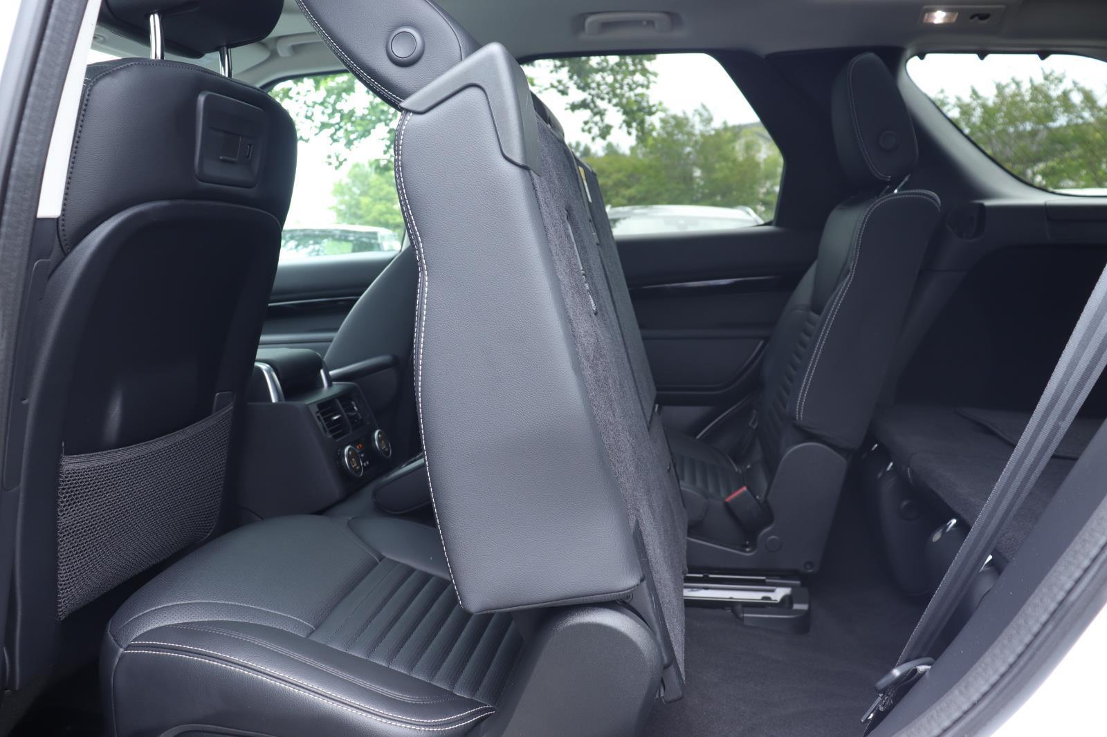 2024 Land Rover Discovery S - Photo 13