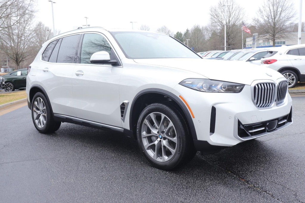 New 2026 BMW X5 sDrive40i Sports Activity Vehicle