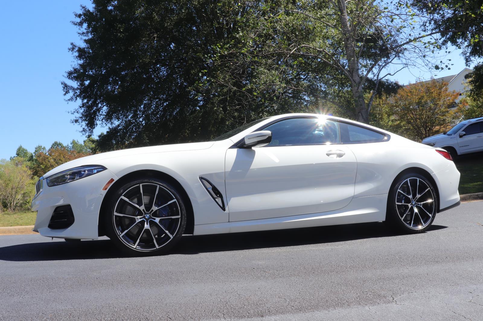 2025 BMW 8 Series 840i's photo