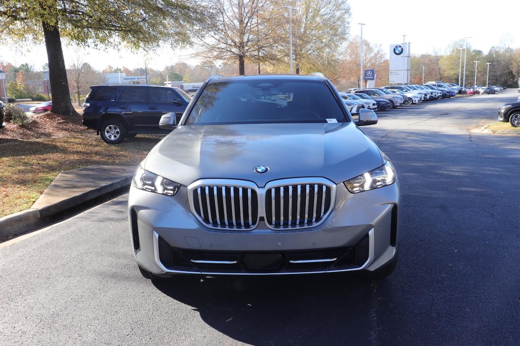 New 2026 BMW X5 xDrive40i Sports Activity Vehicle