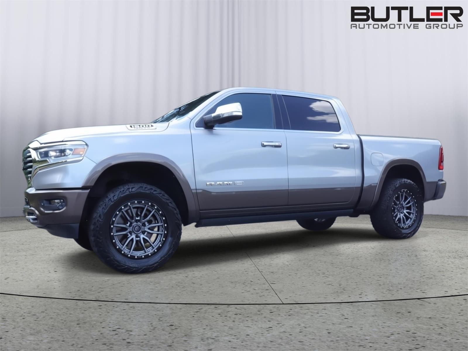 2019 RAM 1500 Longhorn 4x4 Crew Cab 5'7's photo