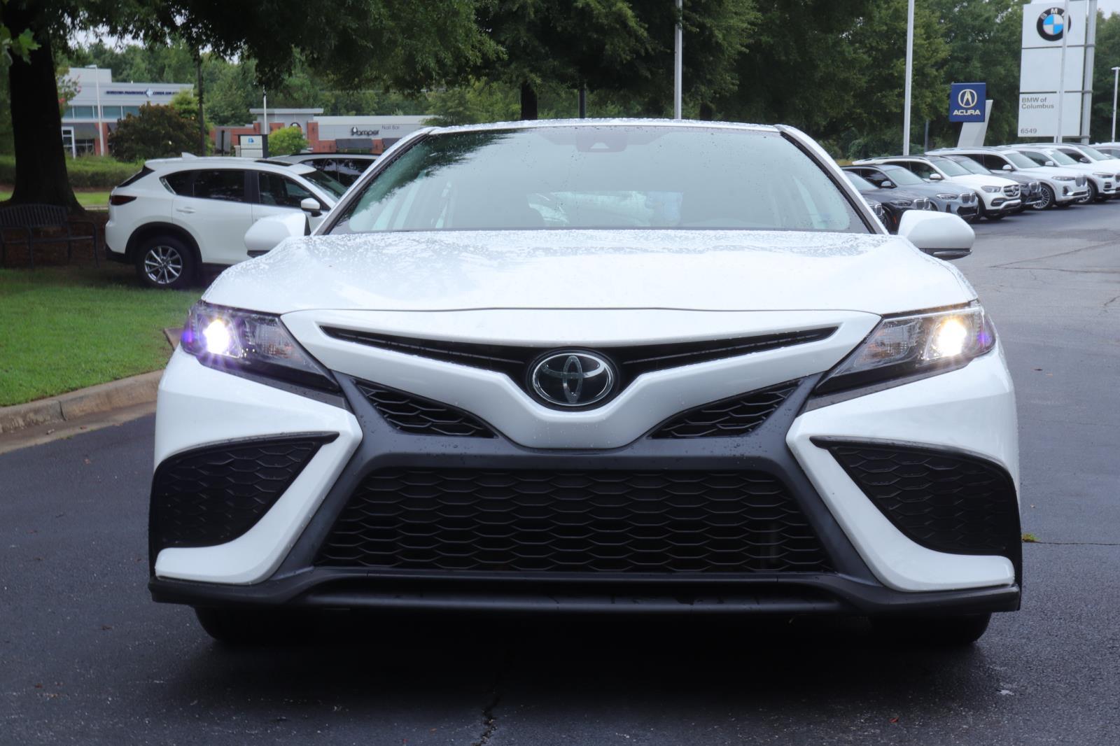2023 Toyota Camry SE photo 2