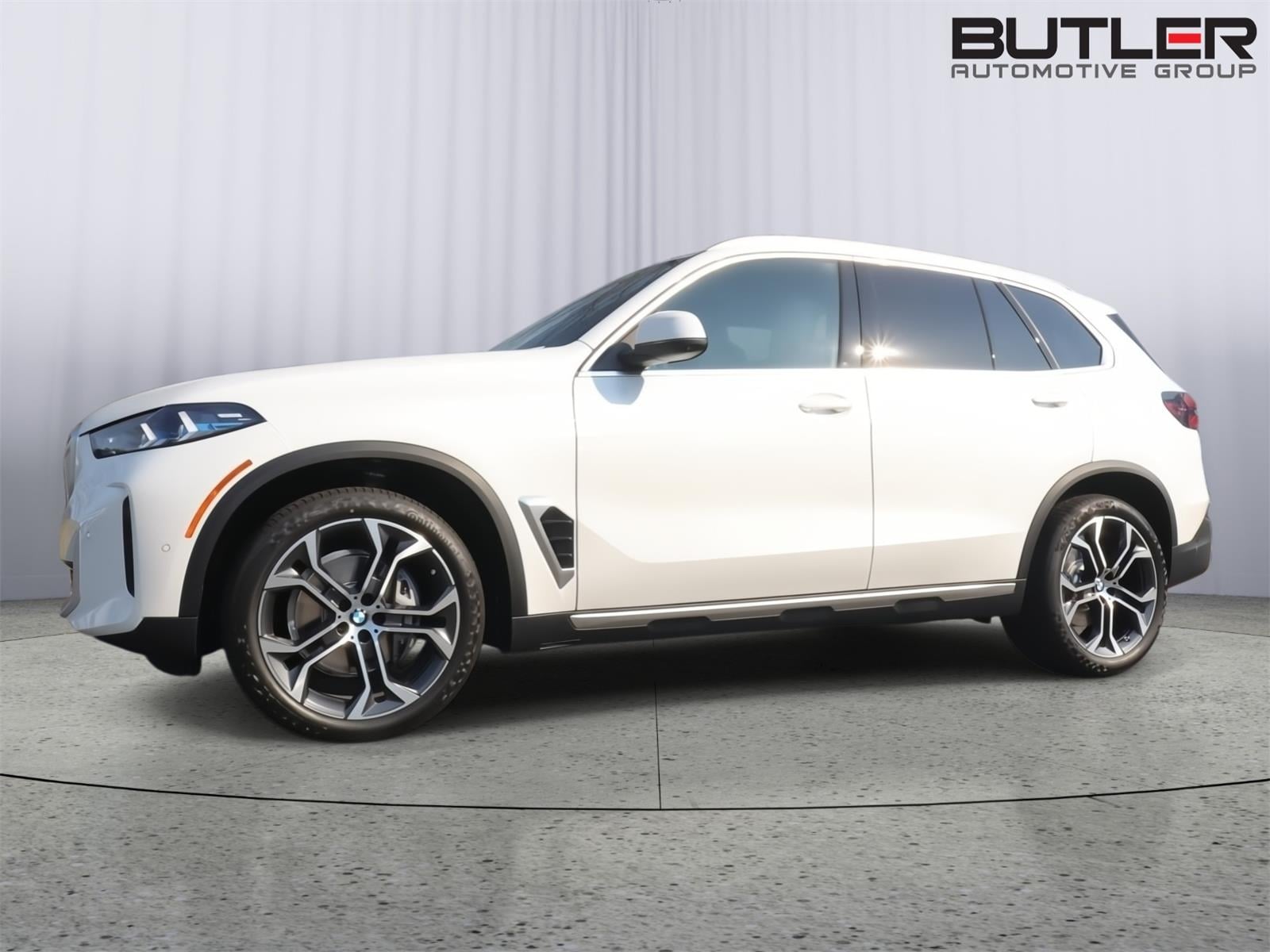 2026 BMW X5 sDrive40i's photo