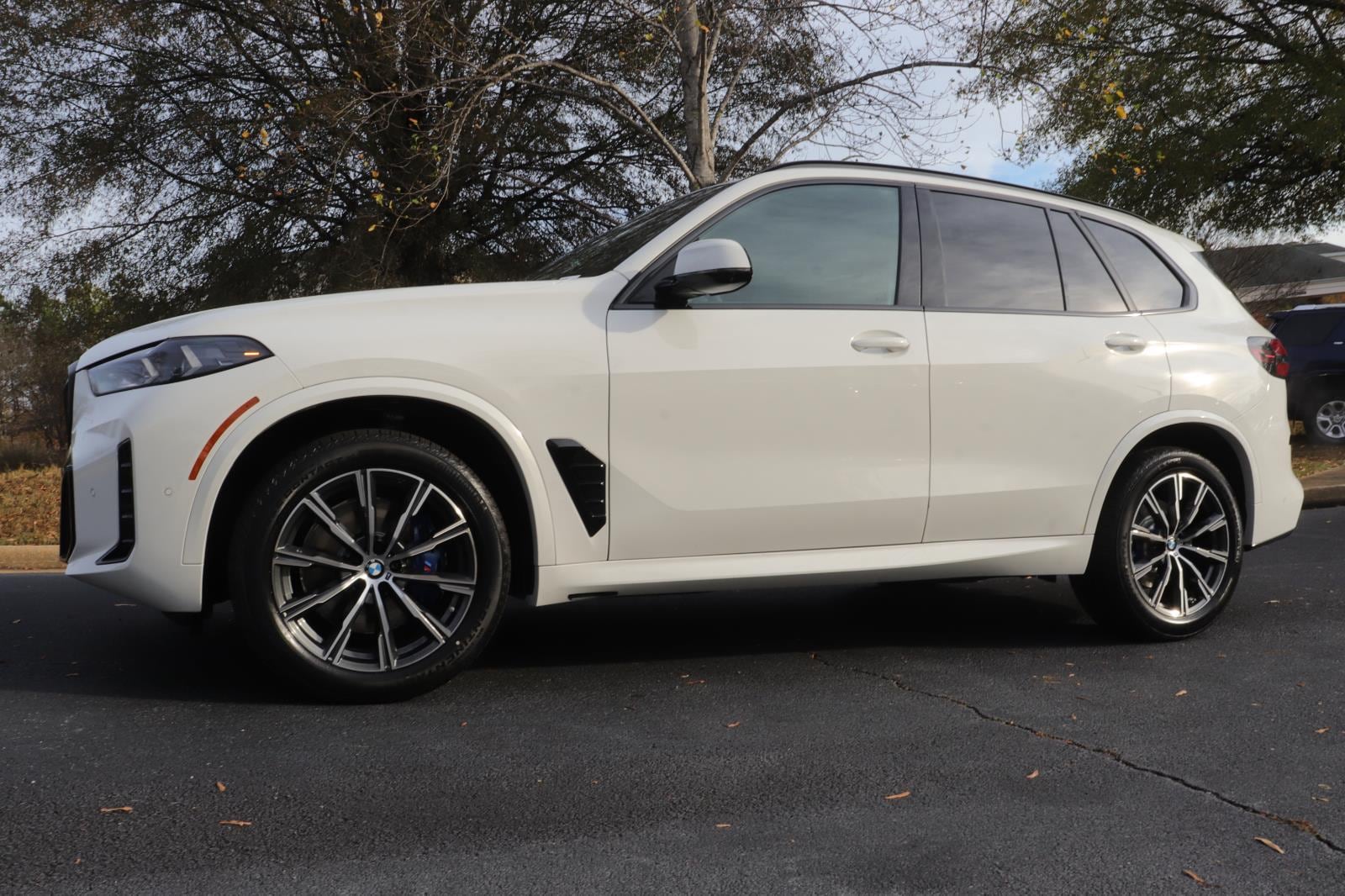 2026 BMW X5 40i's photo