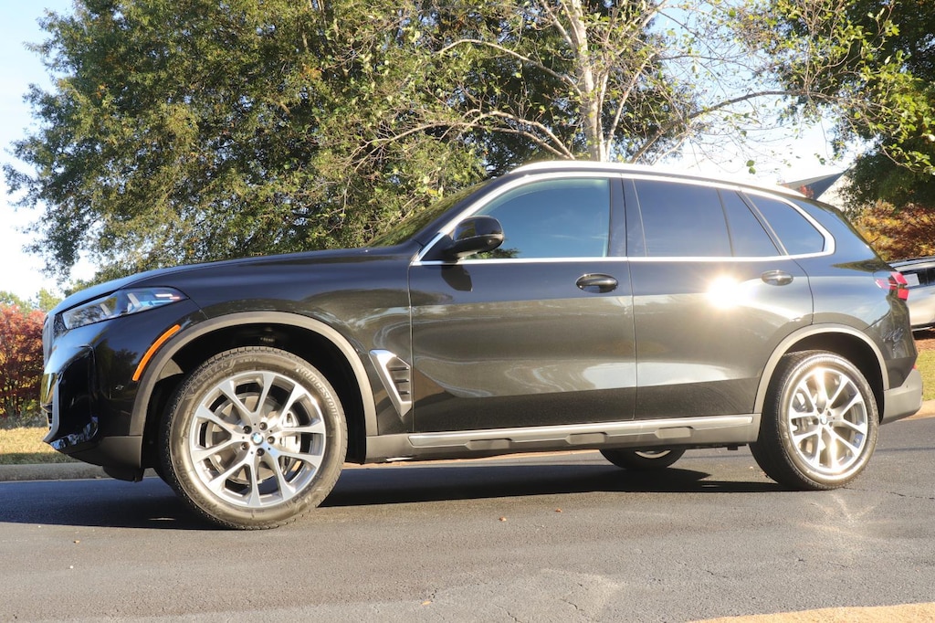 New 2026 BMW X5 sDrive40i Sports Activity Vehicle