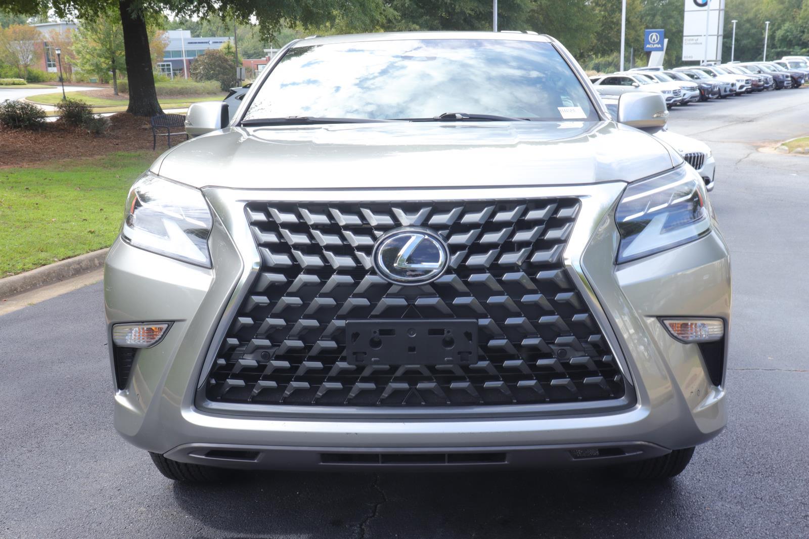 2022 Lexus GX 460 photo 2