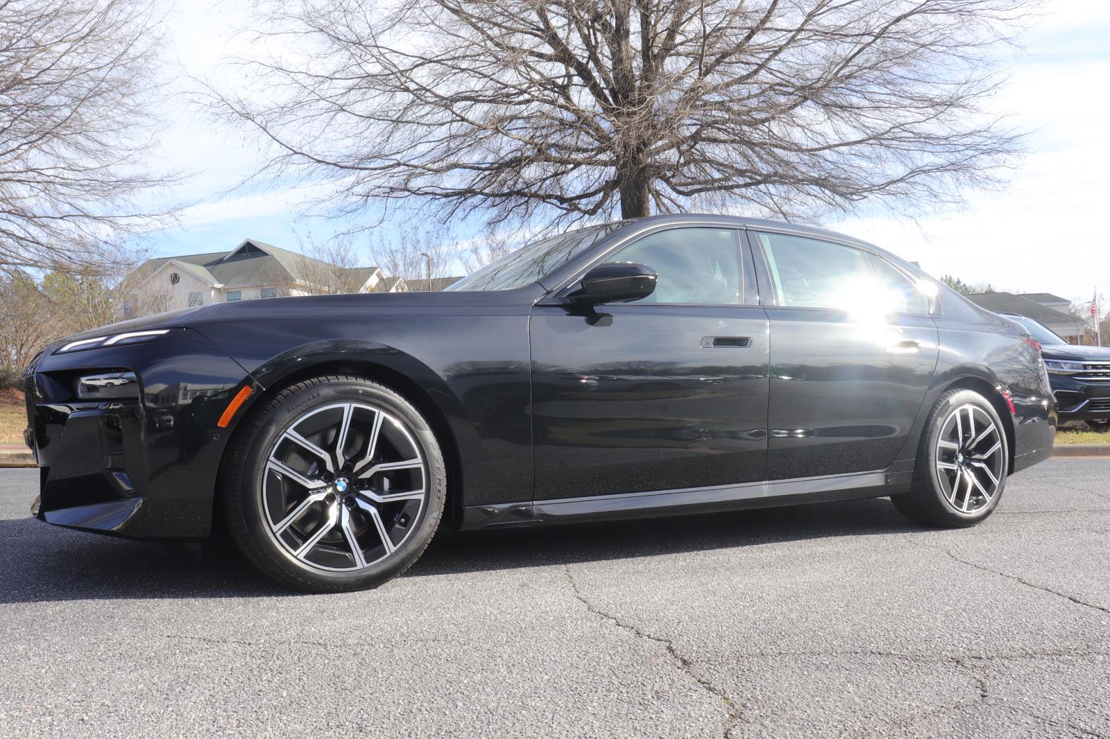 2026 BMW 7 Series 740's photo