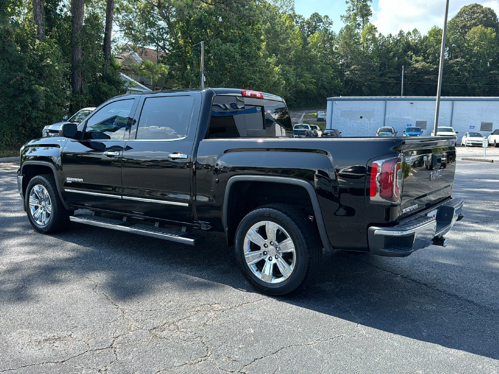 Used 2018 GMC Sierra 1500 SLT with VIN 3GTU2NER2JG362666 for sale in Columbus, GA