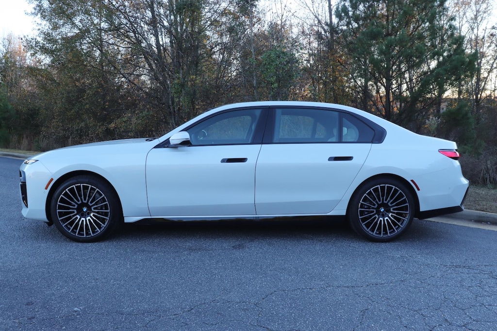 New 2026 BMW 7 Series 740i Sedan