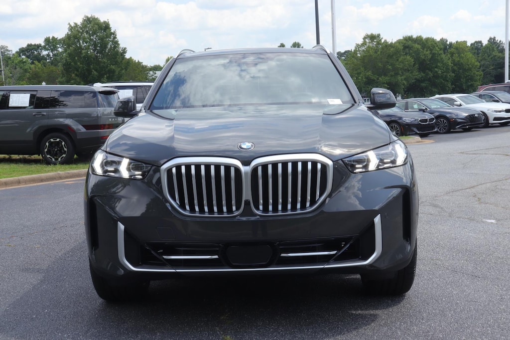 New 2026 BMW X5 sDrive40i Sports Activity Vehicle