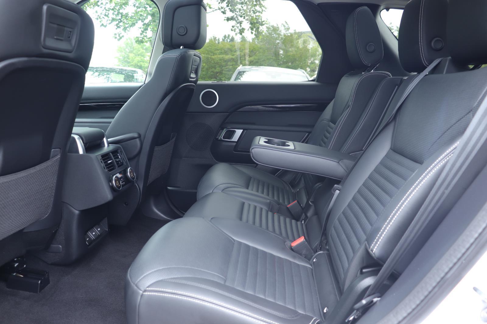 2024 Land Rover Discovery S - Photo 12