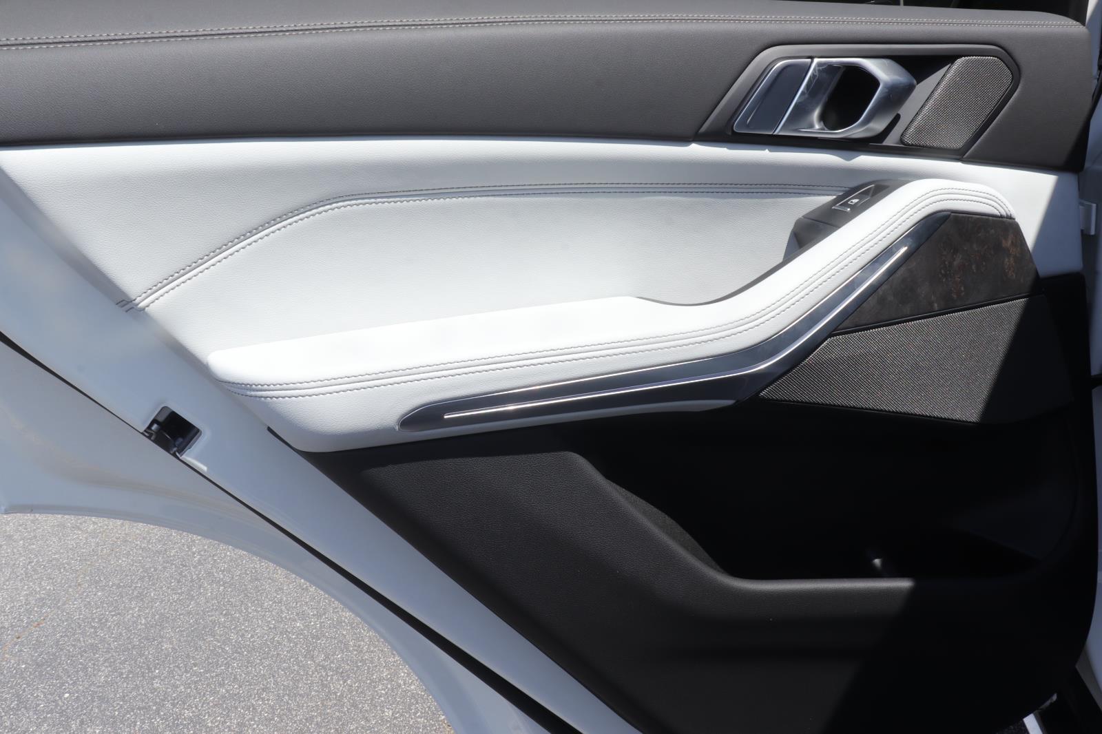 2026 BMW X5 40i - Photo 12
