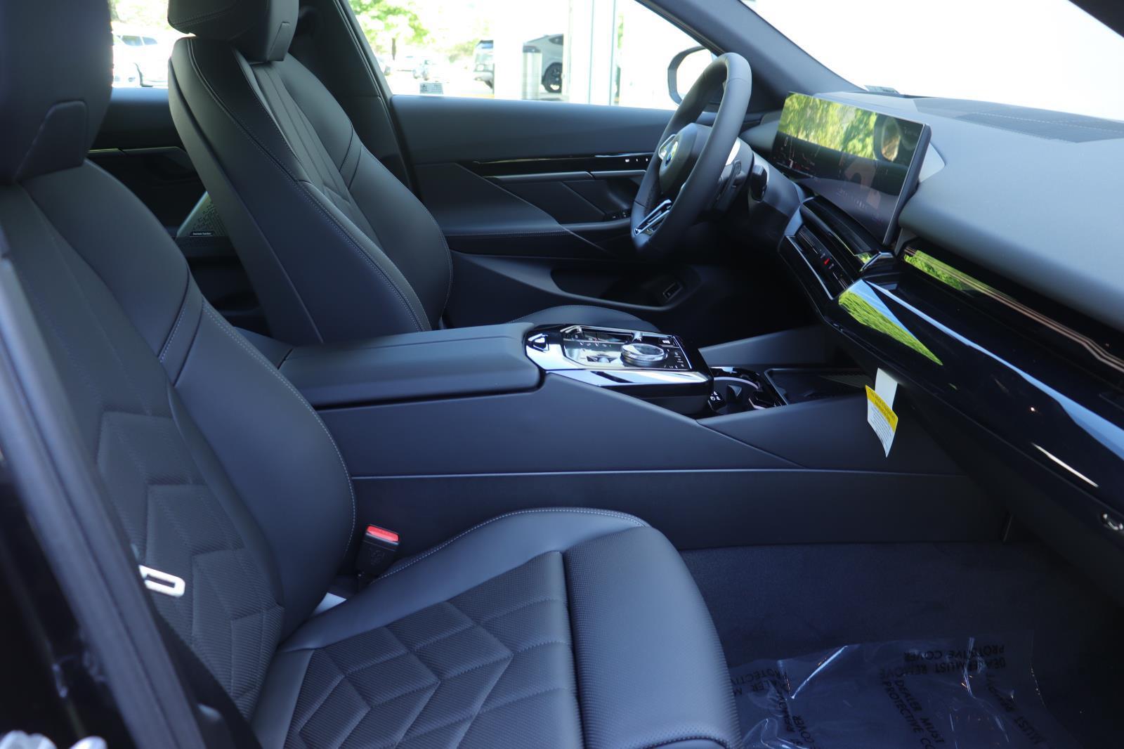 2026 BMW 5 Series 530i - Photo 16