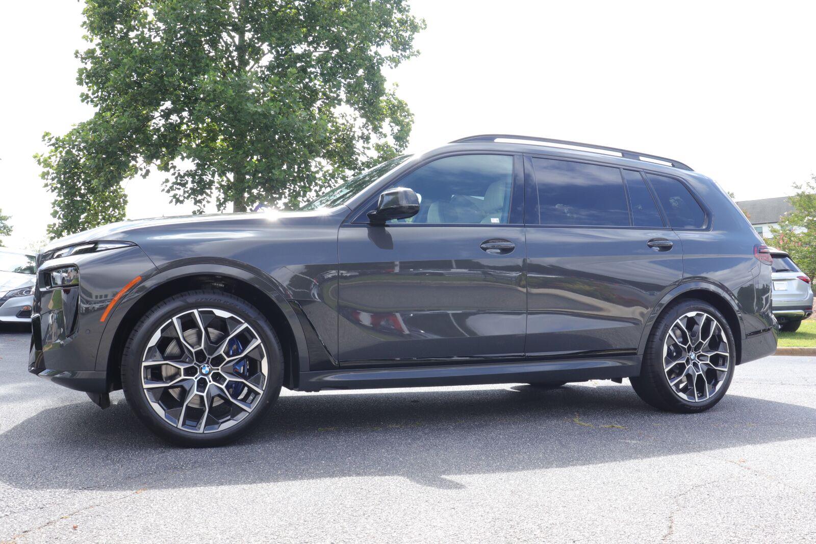 2027 BMW X7 SUV 