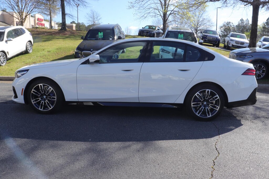 New 2026 BMW 5 Series 530i Sedan