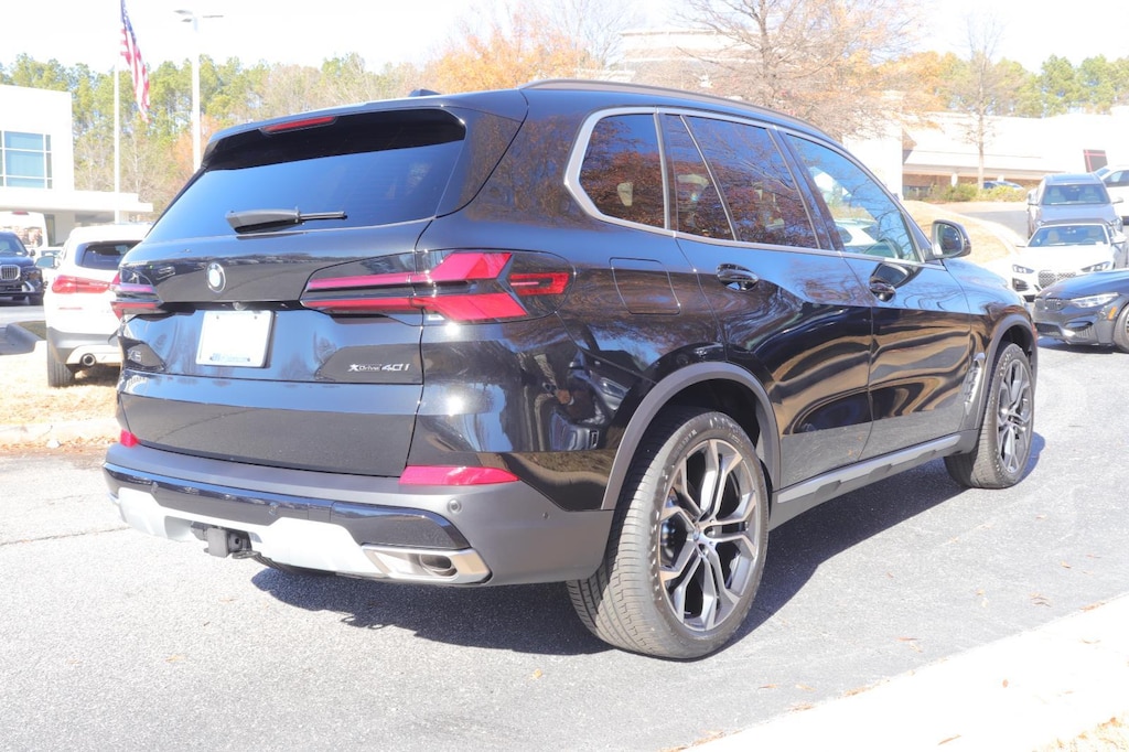 New 2026 BMW X5 sDrive40i Sports Activity Vehicle