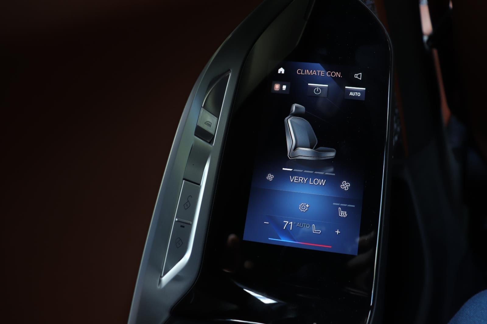 2026 BMW 7 Series 760i - Photo 20