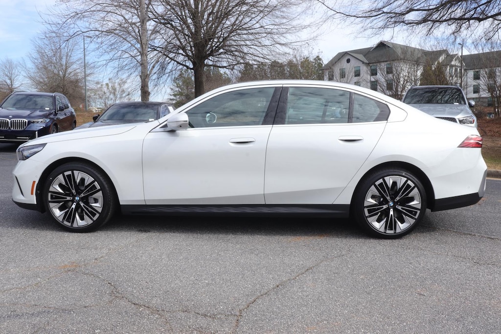 New 2026 BMW 5 Series 540i xDrive Sedan