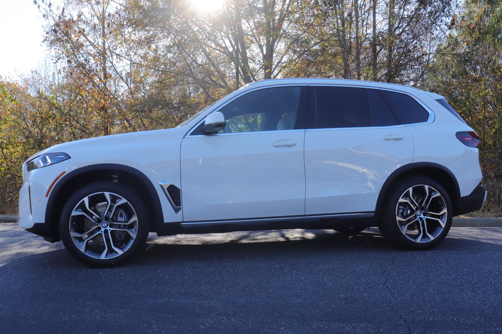 2026 BMW X5 40i's photo