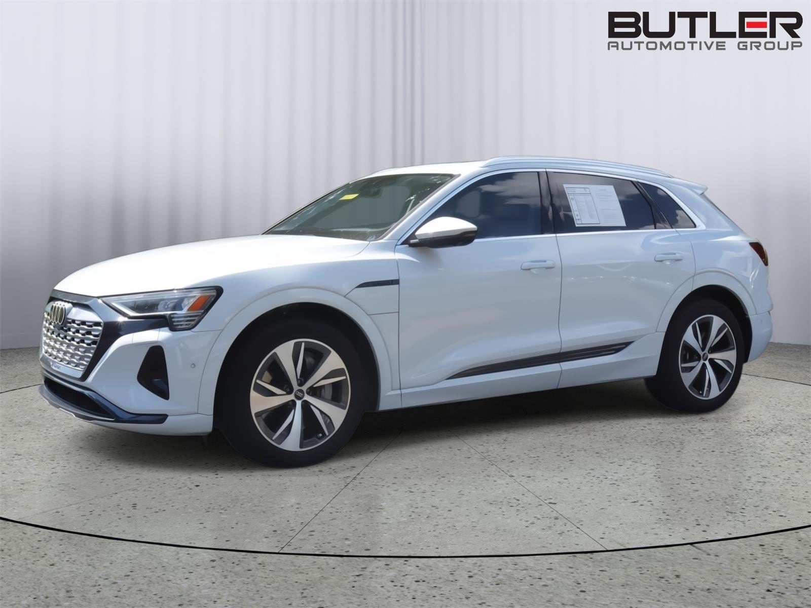 2024 Audi Q8 e-tron Premium Plus's photo