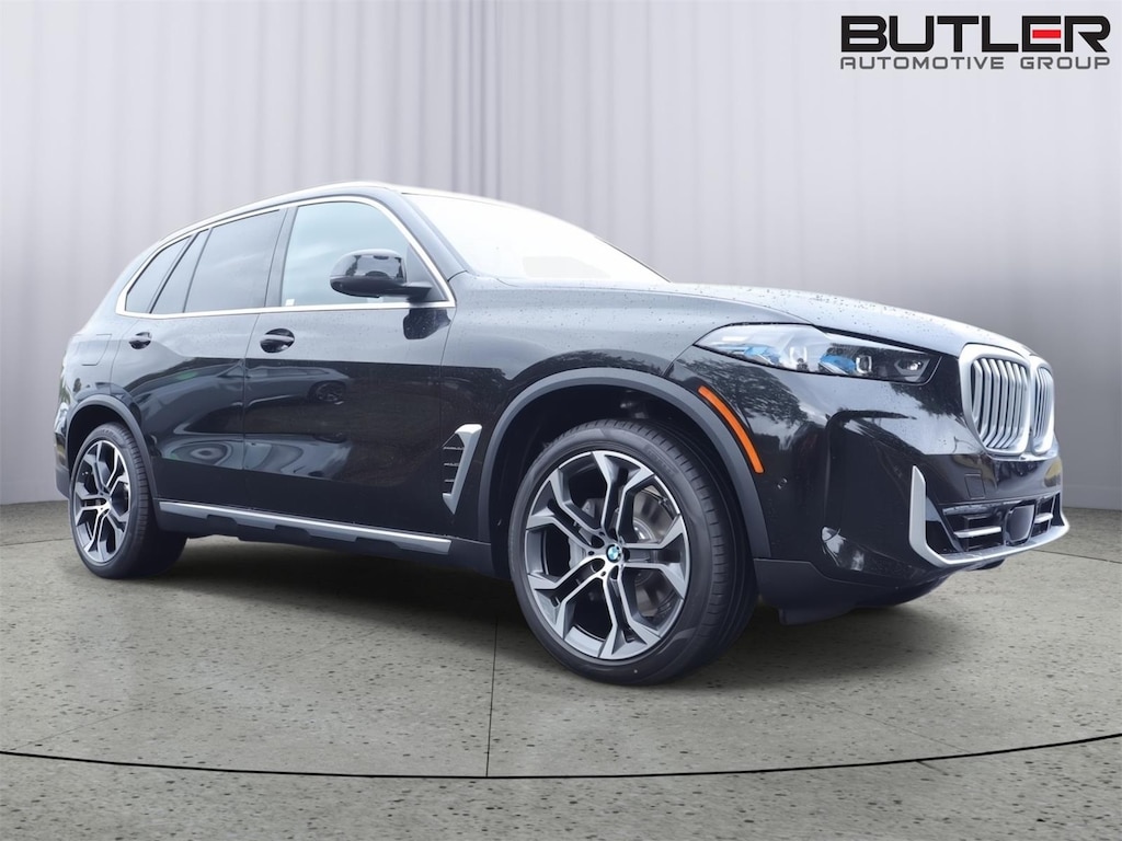 New 2026 BMW X5 sDrive40i Sports Activity Vehicle