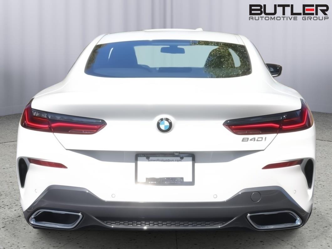 2025 BMW 8 Series 840i - Photo 6