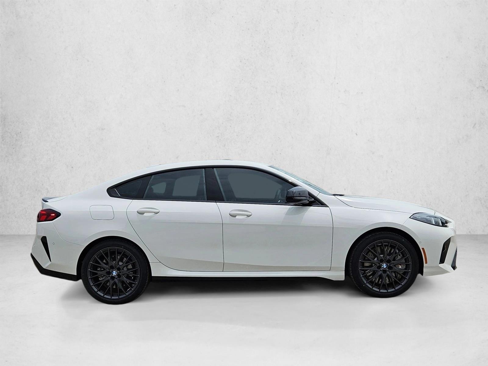 2026 BMW 2 Series M235 - Photo 4